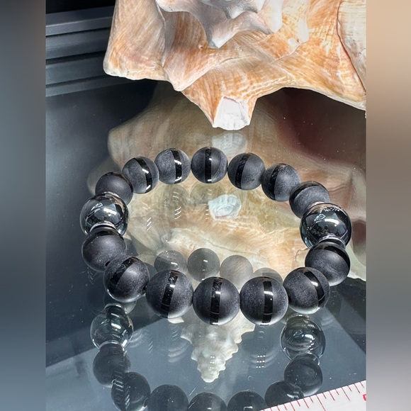 GUNPOWDER HEMATITE + ONYX NATURAL STONES BRACELET size 7” - Picture 3 of 10